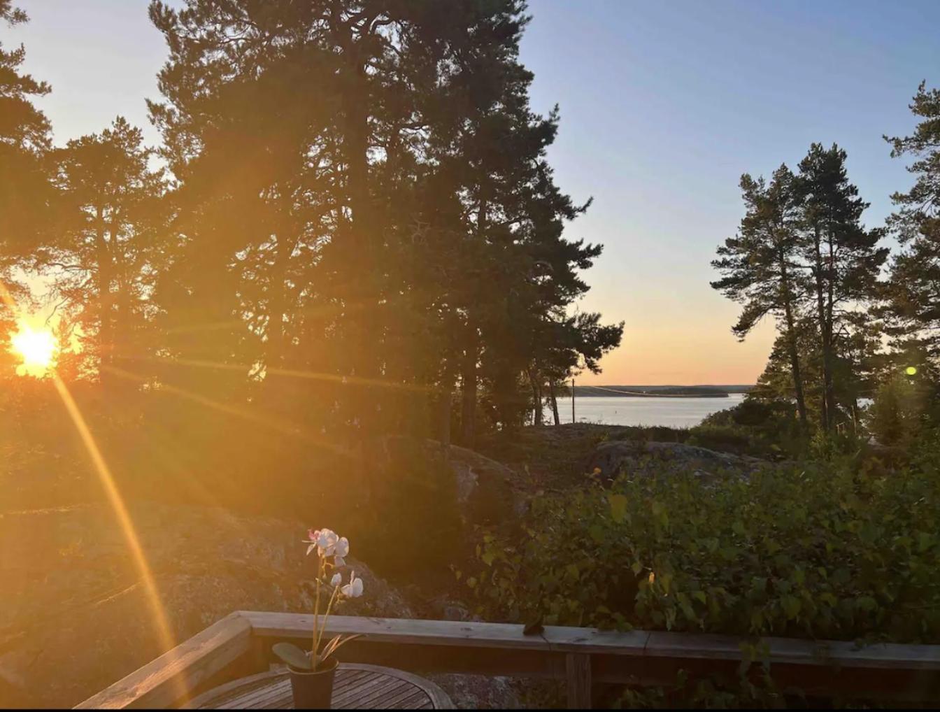 Hus I Skaergarden Med Bastu Och Sjoeutsikt Villa Varmdo Exterior photo